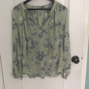 Lucky Brand. Medium. Floral Green Blouse